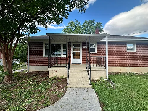 3363 View Ave Photo 1