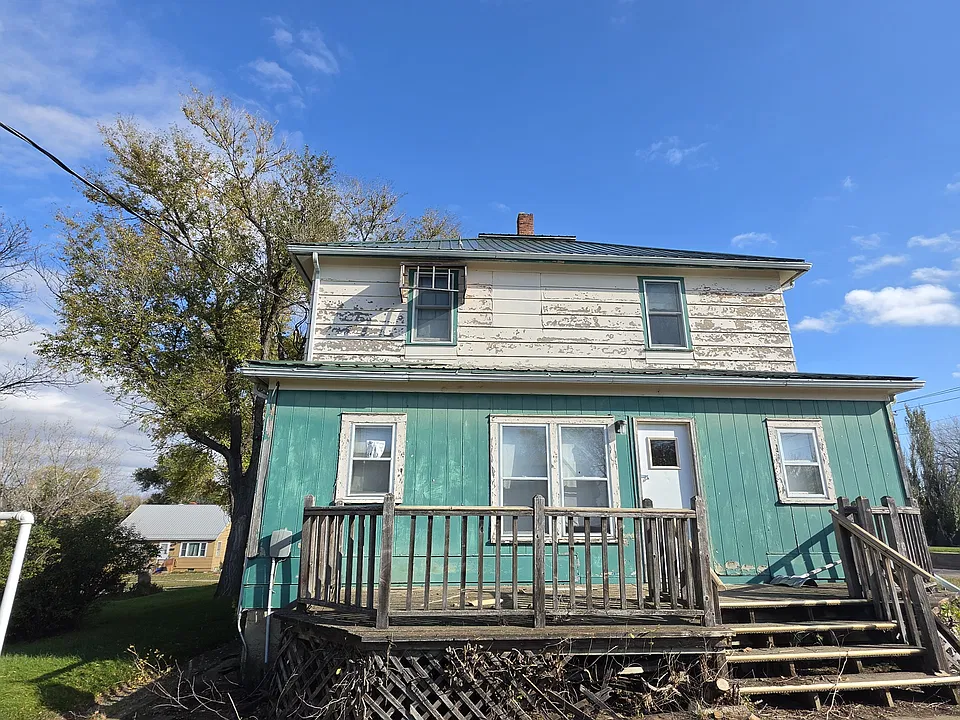 411 3rd Ave W