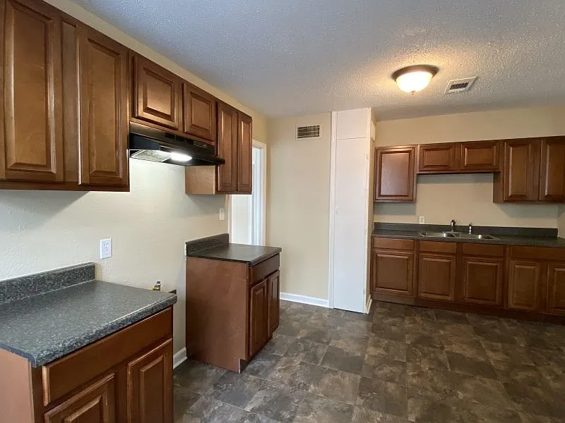 3482 Dunn Ave — Photo 2