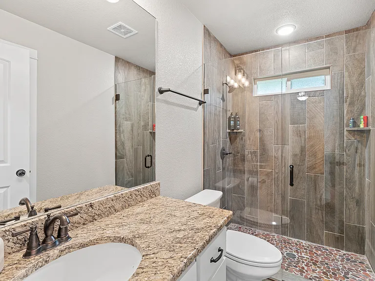 15765 Salado Dr — Photo 22
