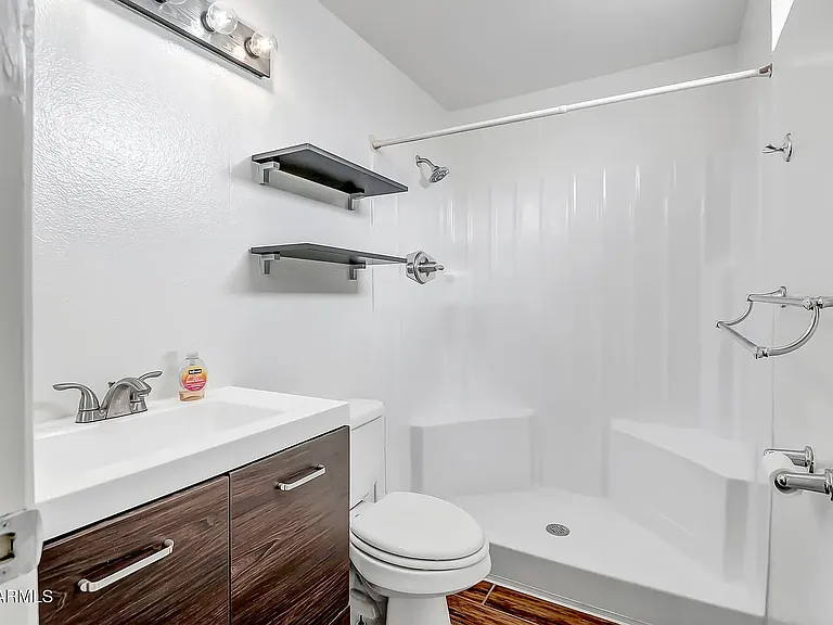 5601 W Carol Ave — Photo 6