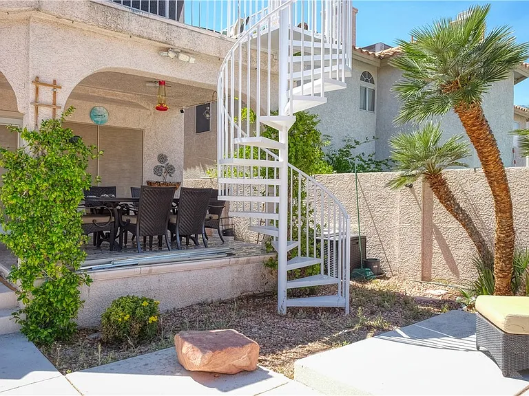 3704 N Campbell Rd — Photo 18