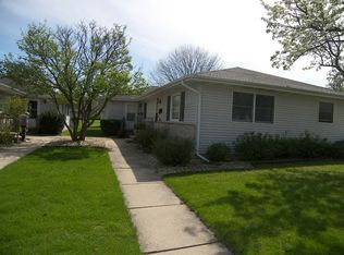 315 E 2nd St, Oglesby, IL 61348