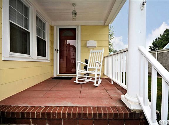 2nd image of 140 S Forest Ave