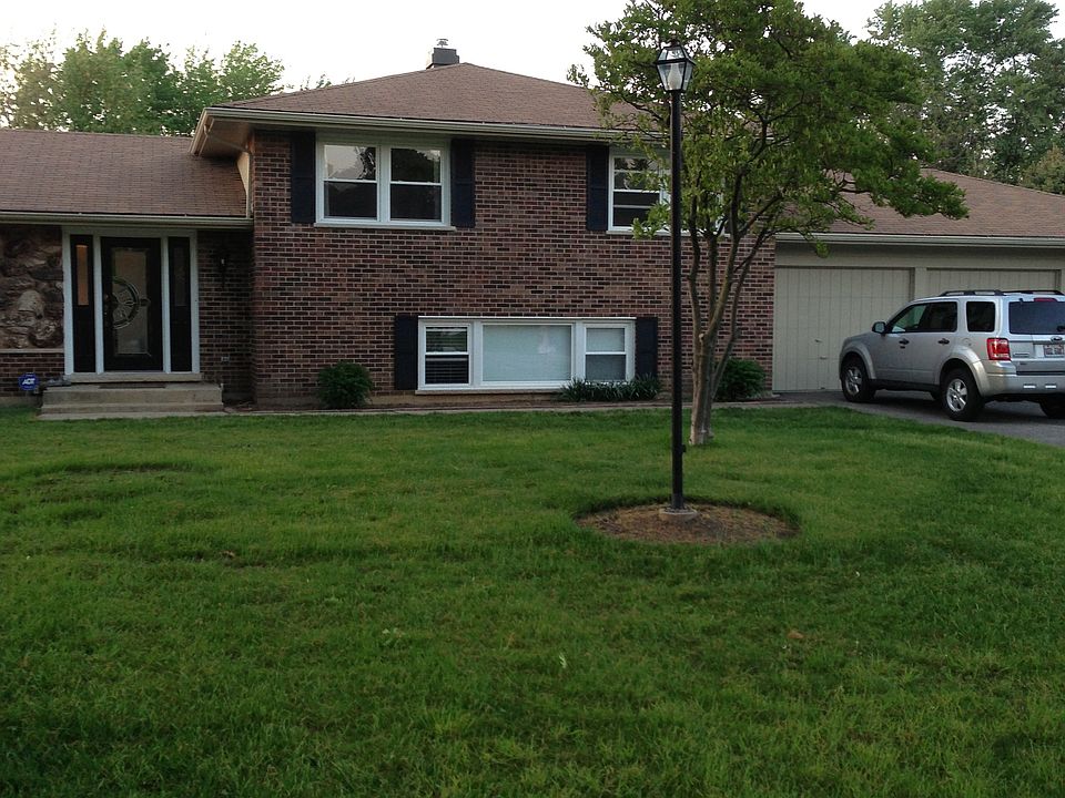 2nd image of 25294 W Ivanhoe Rd