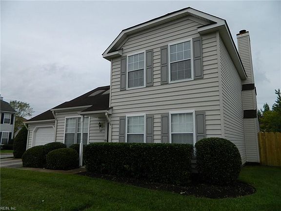 3rd image of 325 Oak Hill Way