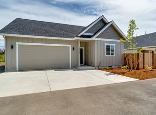 5522 B St, Springfield, OR 97478