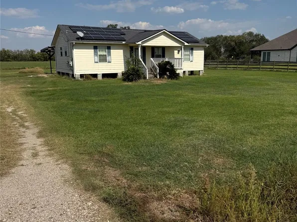 6325 Kamas Ln, Needville, TX 77461