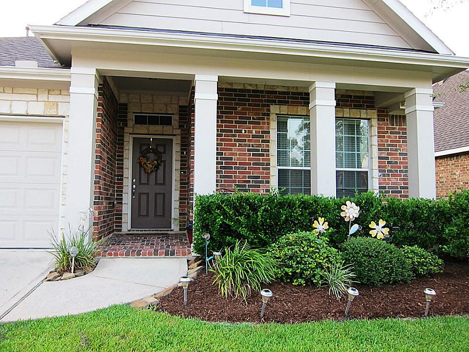 1st image of 16530 River Wood Ct