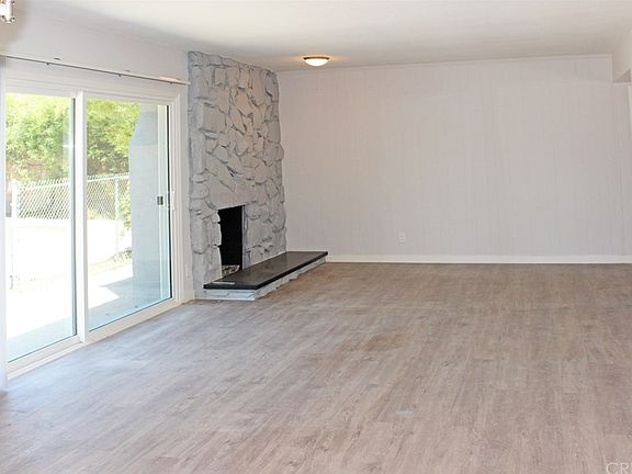 5th image of 10119 Lasaine Ave