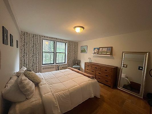 5th image of 31-45 Crescent St #7