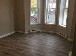 107 Newton St, Holyoke, MA 01040