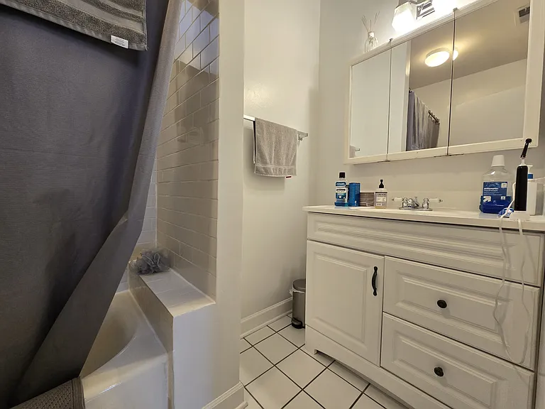 605 W Belmont Ave #203 — Photo 10
