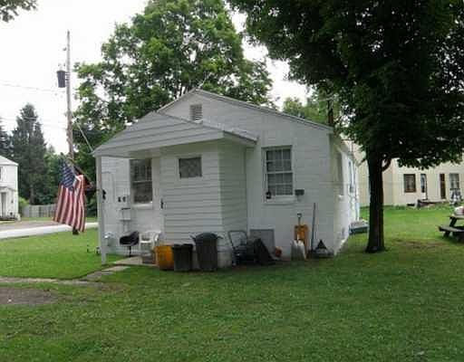 2nd image of 53 Snyder Cir