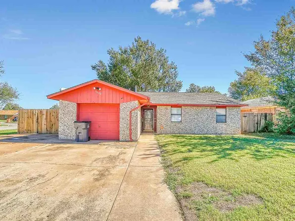 4802 SE Churchill Way, Lawton, OK 73501