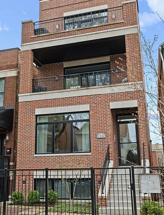 1st image of 1731 W Melrose Ave #1