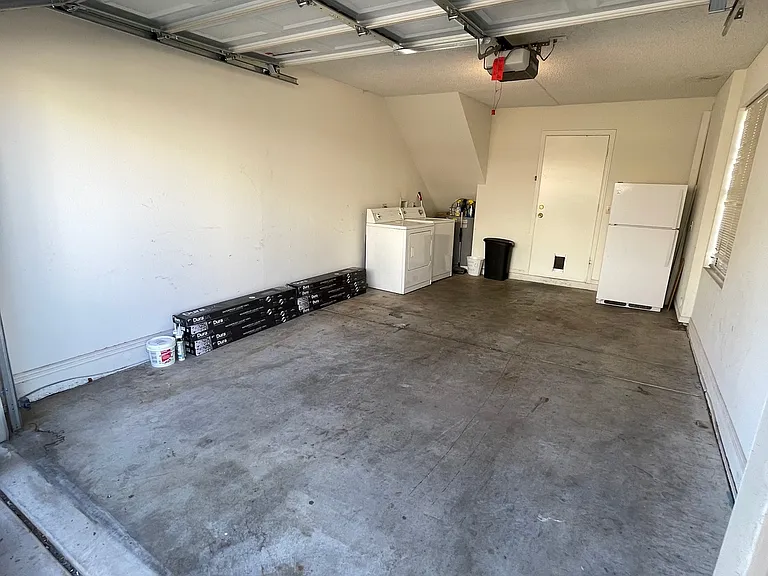 820 W University Dr #2 — Photo 16