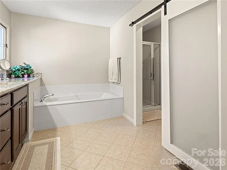 106 Clubwood Ct #1 — Photo 8