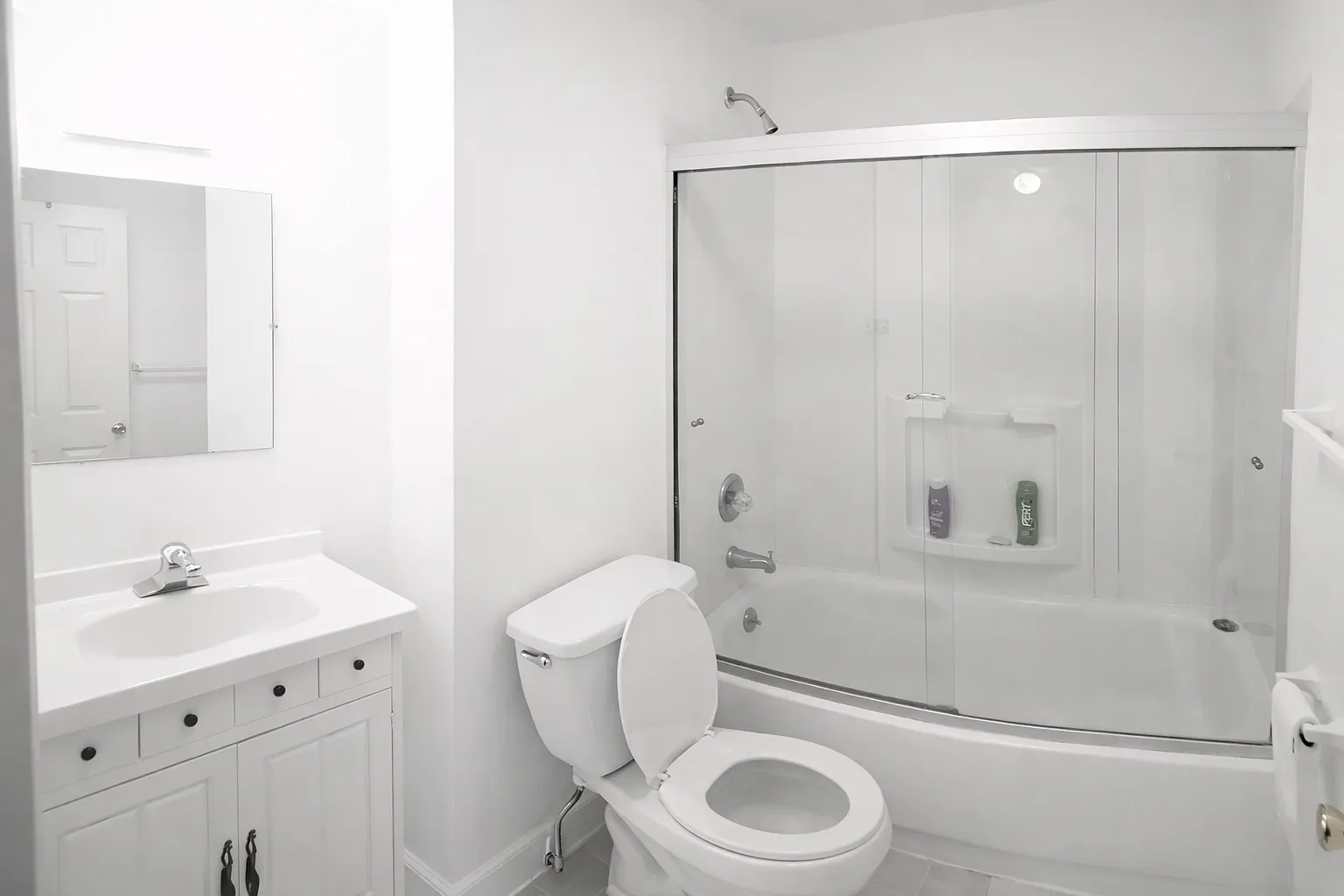 34 Phelps Ave — Photo 4
