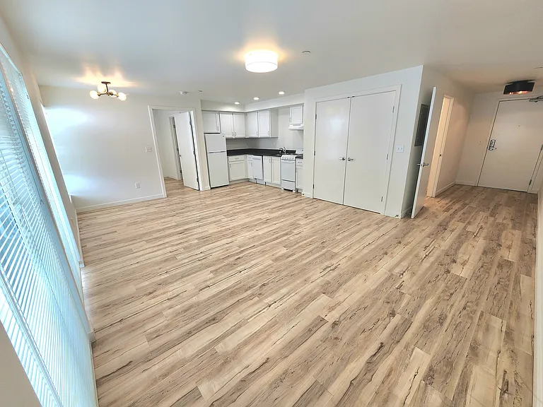Russo Apartments — Photo 66