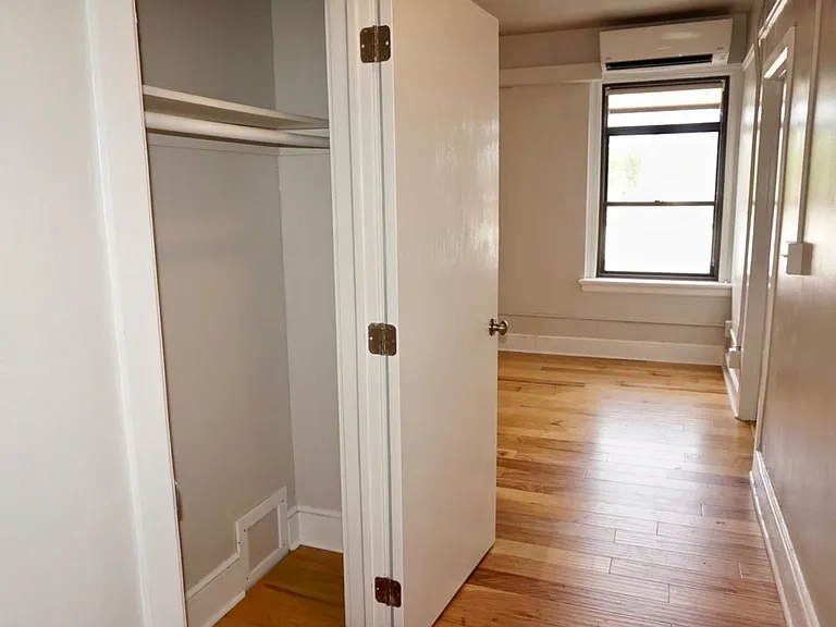 301 Main St — Photo 15