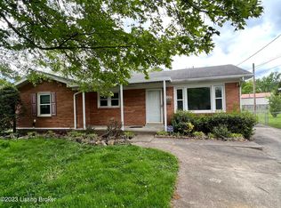 2029 Lynn Lea Rd, Shively, KY 40216