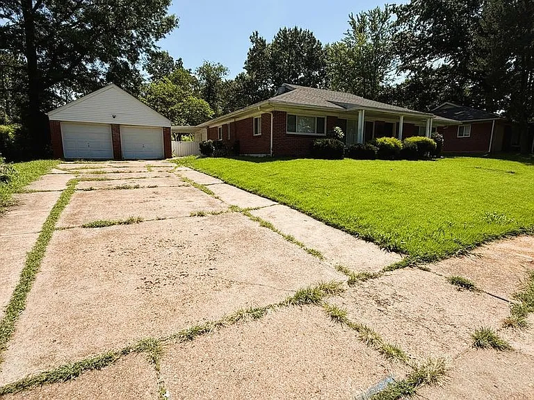 1534 Rabe Dr — Photo 2