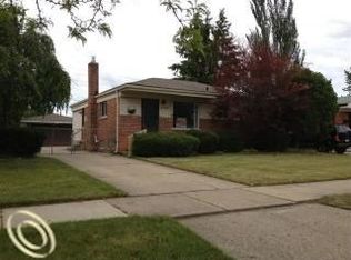 17949 S Wind Dr, Fraser, MI
