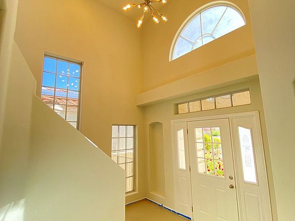 3rd image of 2628 Huber Heights Dr