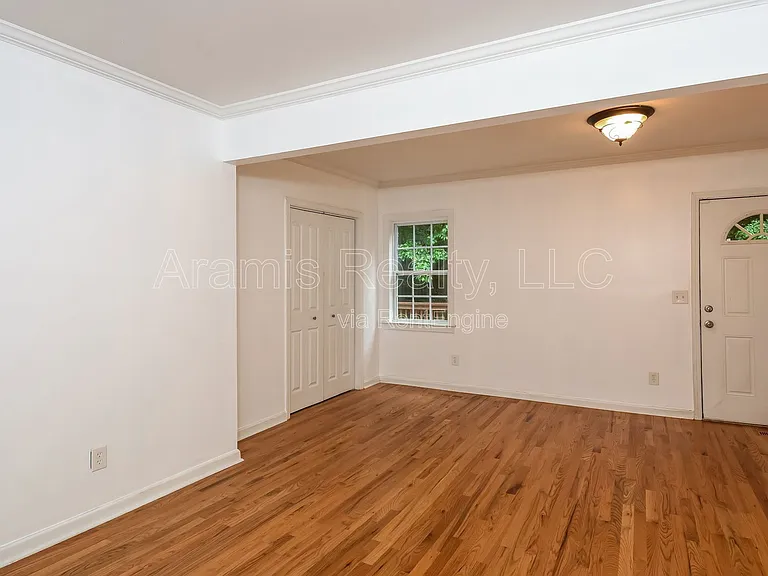 83 Ormond St SE — Photo 12