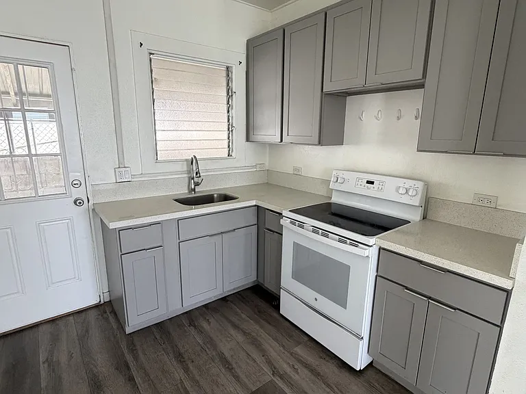 1768 Silva St #B — Photo 1