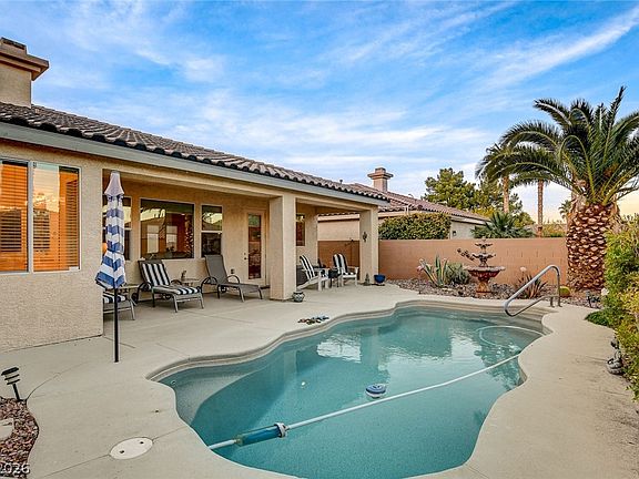 3rd image of 4453 Rometta Ave