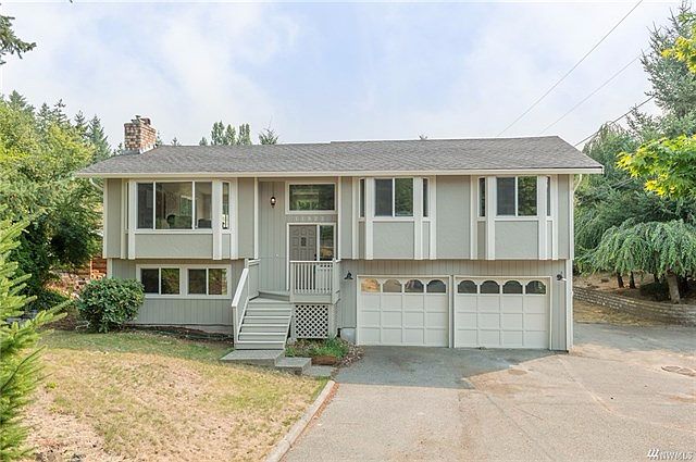 1st image of 11923 110th Ave E