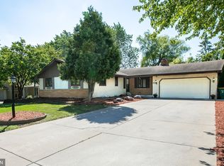 8317 Hopewood Ln, New Hope, MN 55427