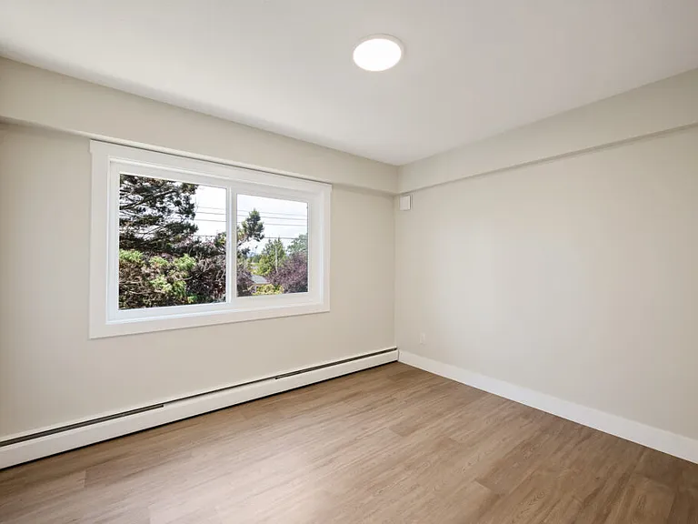 435 Lampson St #103 — Photo 34