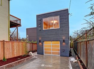924 B #25, Seattle, WA 98122