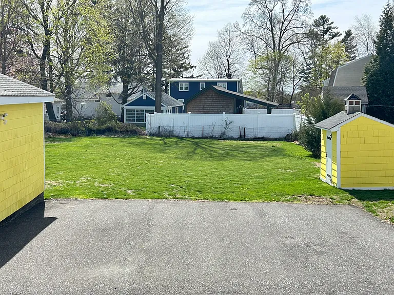 195 W Main St — Photo 28
