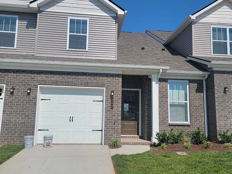 382 Casper Dr #1 — Photo 1