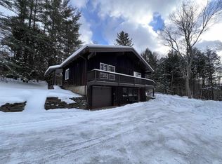 563 Sylvan Park Rd, Stowe, VT 05672