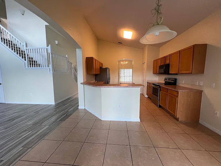 3705 Greencrest Ct — Photo 7