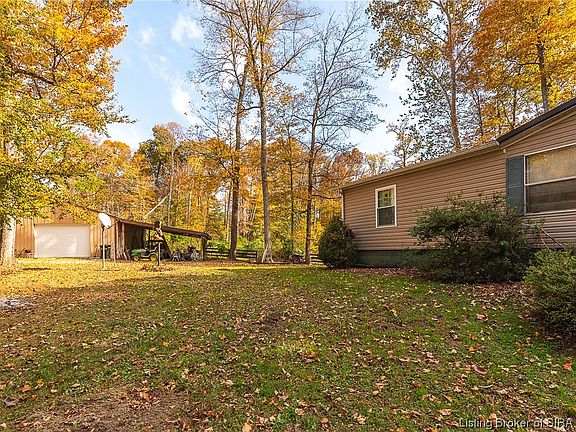2nd image of 1799 Zoar Woods Drive NE