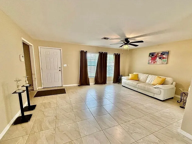 110 Texas Rd — Photo 3