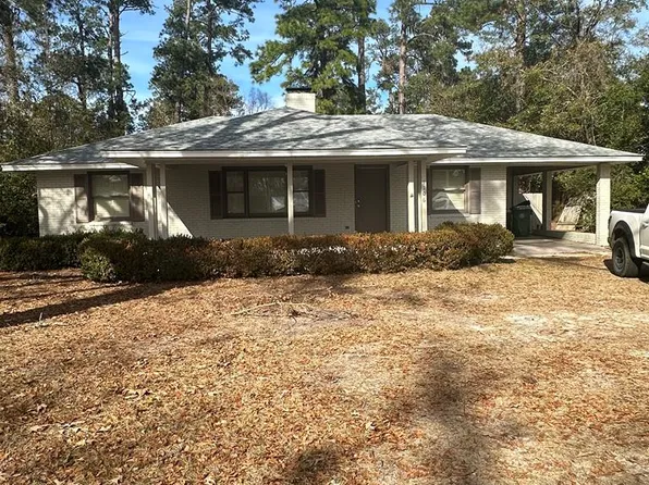 1106 McRee Dr, Valdosta, GA 31602