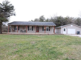 1310 S Walnut St, Upton, KY 42784