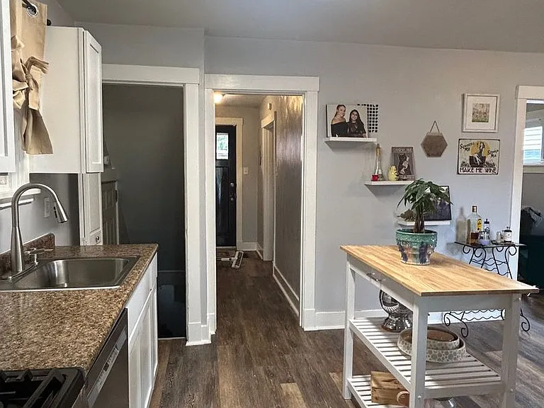 3255 Ashlyn St — Photo 17