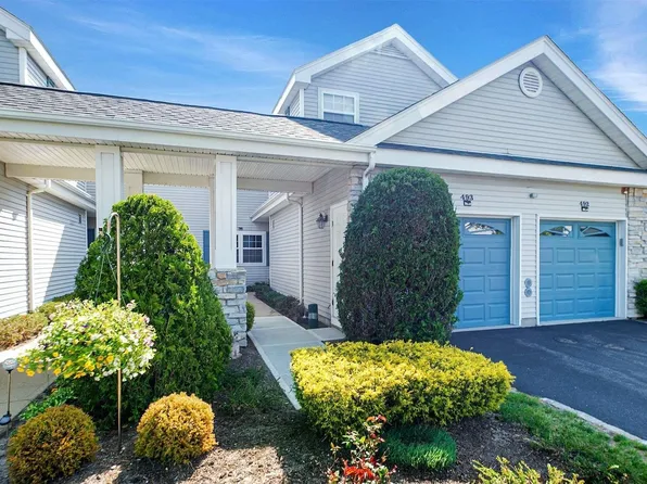 493 Woodscreek #493, Moriches, NY 11955