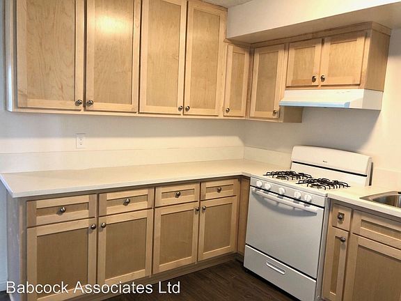 5th image of 4372 W 133rd St APT B