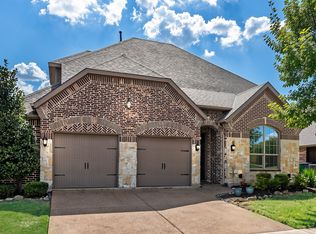 207 Charleston Ln, Fate, TX 75189