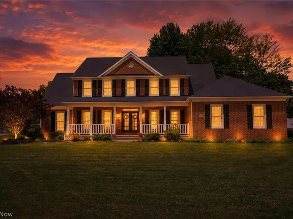 3228 Deborah Ct, Uniontown, OH 44685