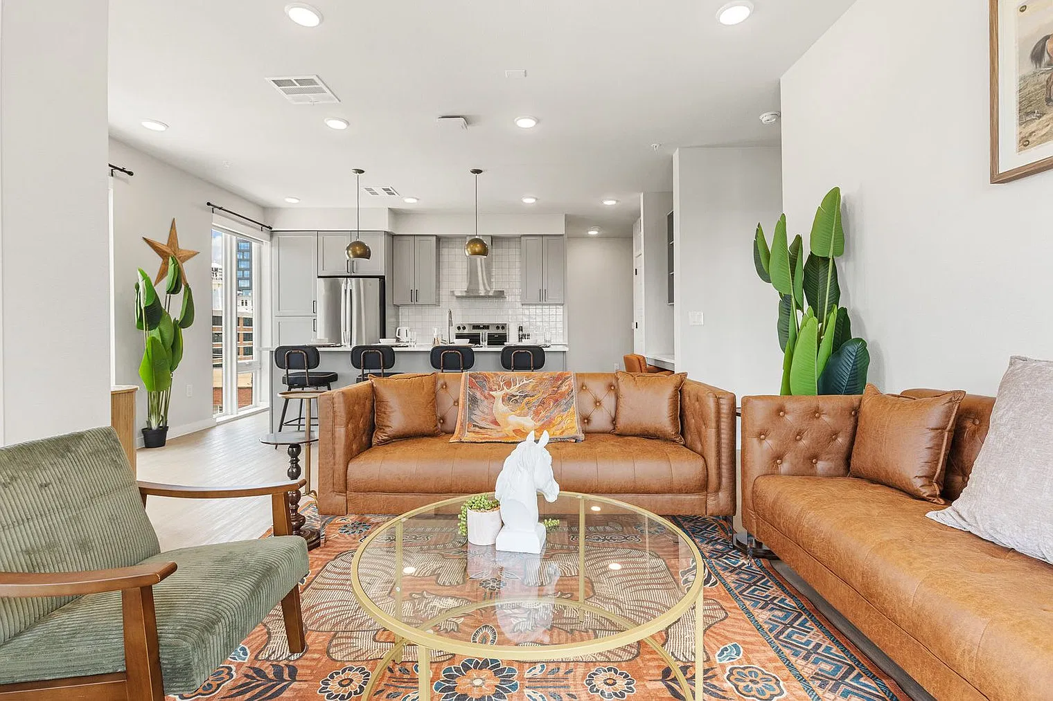 2 bed, 2.0 bath, 1130 sqft, $5,861 — Photo 4